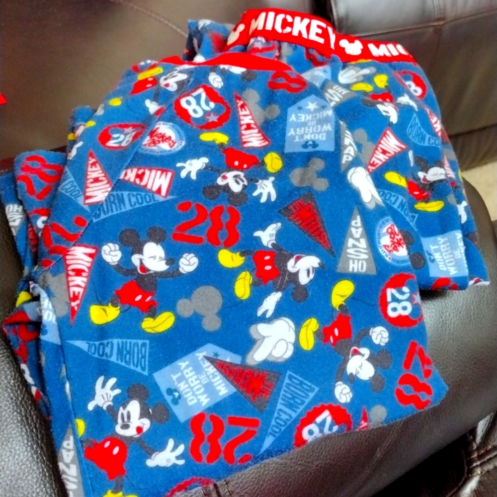 Walt Disney Store Size 10 Pajamas